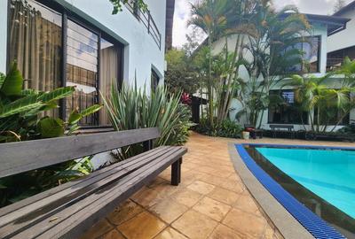 Furnished 1 Bed Apartment with En Suite at Westlands. - 3