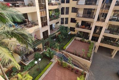 3 Bed Apartment with En Suite at Brookside