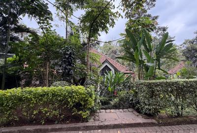 5 Bed Villa at Rosslyn - 2