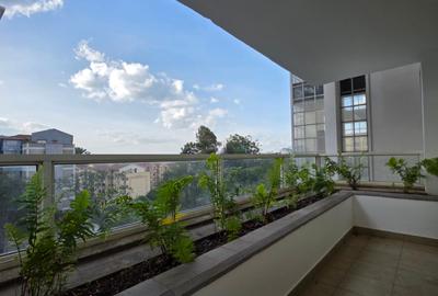 3 Bed Apartment with En Suite in Lavington