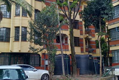 3 Bed Apartment with En Suite in Lavington