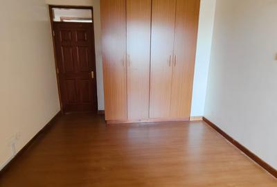 3 Bed Apartment with En Suite in Kilimani - 2