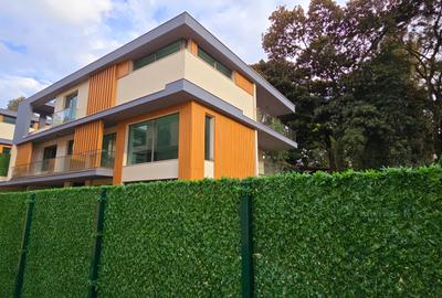 5 Bed House with En Suite at Lavington Green