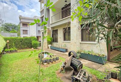 5 Bed Townhouse with En Suite at Lavington Green - 4