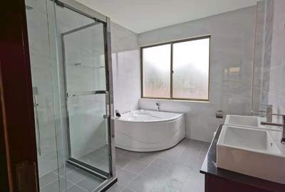 5 Bed Townhouse with En Suite at Lavington Green - 2
