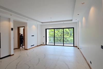 2 Bed Apartment with En Suite in Spring Valley - 2