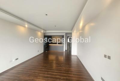 3 Bed Apartment with En Suite in Brookside