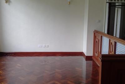 6 Bed Villa with En Suite in Runda - 2