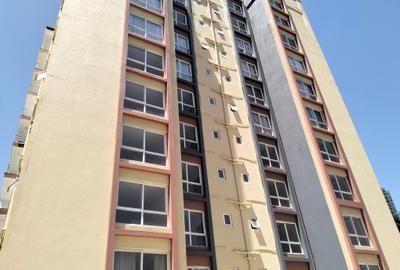 2 Bed Apartment with En Suite in Westlands Area - 3