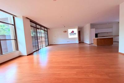 3 Bed Apartment with En Suite in Parklands
