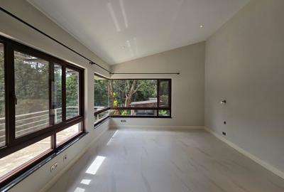 3 Bed Townhouse with En Suite at Spring Valley - 4