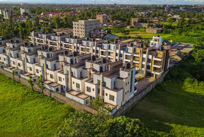 4 Bed Townhouse with En Suite at Gatongora - 2