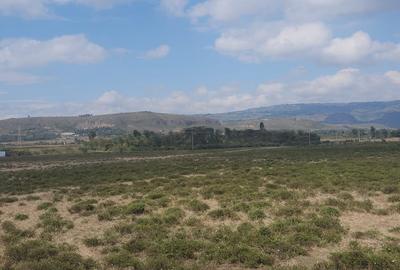 1,000 ac Land at Suswa - 4