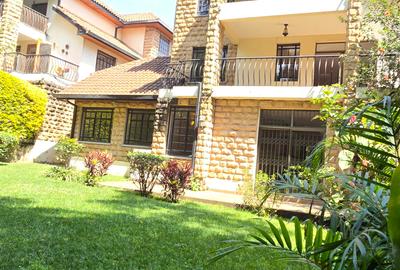 4 Bed Townhouse with En Suite at Lavington James Gichuru - 3