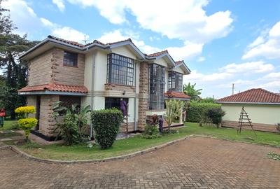 5 Bed Townhouse with En Suite at Rosslyn Garden - 2