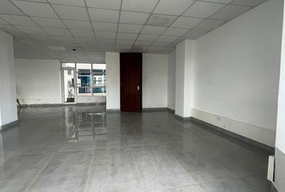 1,800 ft² Office with Service Charge Included in Westlands Area - 4