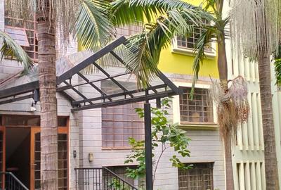 3 Bed Apartment with En Suite in Lavington