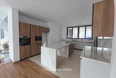 5 Bed House with Garden in Nyari - 3