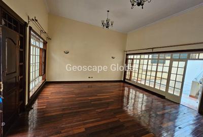 4 Bed Townhouse with En Suite in Kyuna - 2