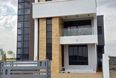4 Bed Townhouse with En Suite at Off Thika Highway