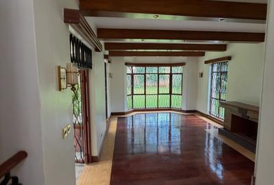 5 Bed Townhouse with En Suite in Runda - 3