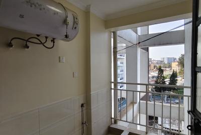 3 Bed Apartment with Gym in Kilimani - 3