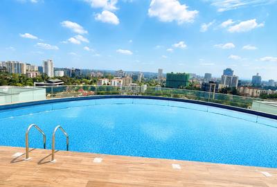 3 Bed Apartment with En Suite in Riverside - 2