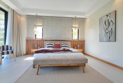 Serviced 3 Bed Apartment with Swimming Pool in Westlands Area - 4