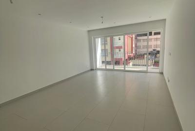 2 Bed Apartment with En Suite in Westlands Area - 3
