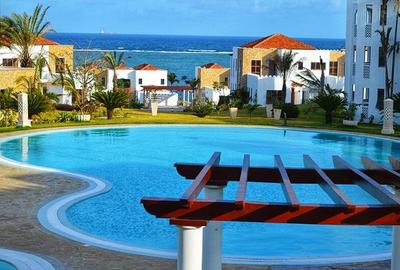 Serviced 3 Bed Apartment with Swimming Pool in Kikambala - 3