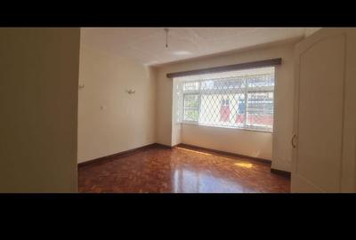 3 Bed Apartment with En Suite in Rhapta Road - 3