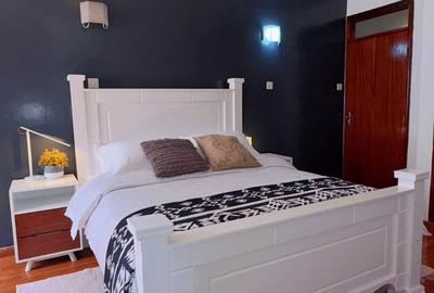 Furnished 3 Bed Apartment with En Suite in Riverside - 4