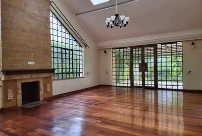 4 Bed Townhouse with En Suite in Kitisuru - 2
