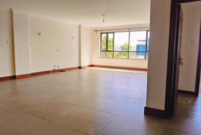 3 Bed Apartment with En Suite at Parklands - 4