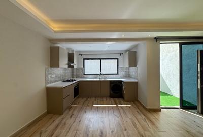 2 Bed Apartment with En Suite in Westlands Area