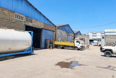20,000 ft² Warehouse with Parking in Mombasa Road