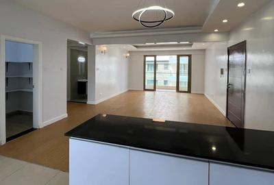 4 Bed Apartment with En Suite at Hatheru Road - 3