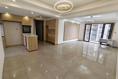 2 Bed Apartment with Swimming Pool in Riverside - 4