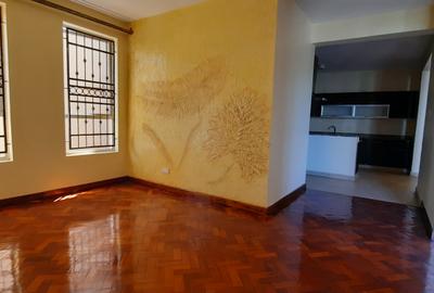 5 Bed Villa with En Suite in Lavington - 2
