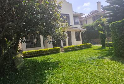 4 Bed Townhouse with Swimming Pool in Runda - 2