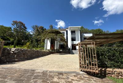 6 Bed Villa with En Suite in Karen