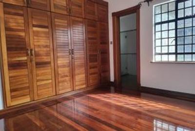 4 Bed Townhouse with En Suite at Peponi Road - 4