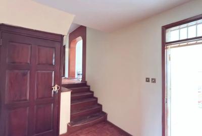 4 Bed Townhouse with En Suite in Lavington - 3