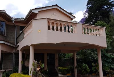 4 Bed Townhouse with En Suite at Lavington Green - 4