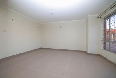 5 Bed Townhouse with En Suite in Kitengela - 4