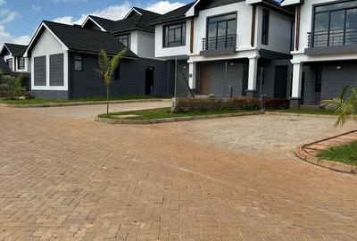 3 Bed Villa with En Suite at Runda