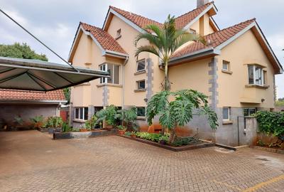 5 Bed Townhouse with En Suite at Shanzu Road 66 - 3