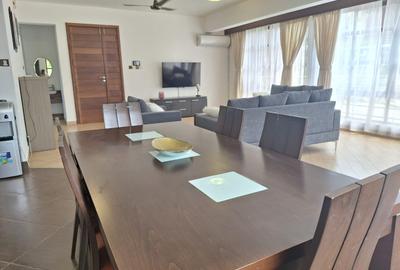 Serviced 2 Bed Apartment with En Suite at Beach Road