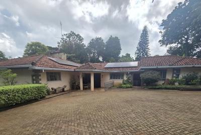 5 Bed House with En Suite in Kyuna - 4