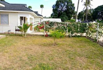 3 Bed Townhouse with En Suite at Bamburi - 4